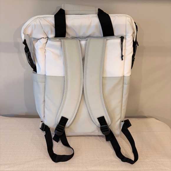 Limited Ford Salesman promo Igloo Seadrift Switch Backpack Cooler - Picture 6 of 6